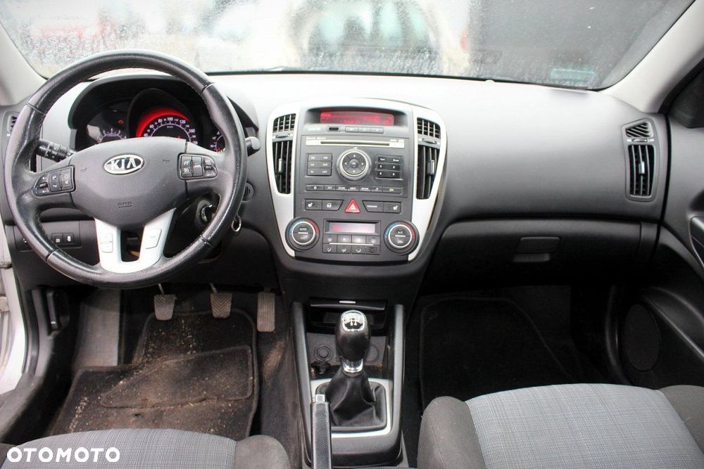 Kia Ceed I Lift ED 2011 1.4i G4FA Kombi (MASKA, ZDERZAK, LAMPA, BŁOTNIK, DRZWI, SZYBA, FOTEL) - 6