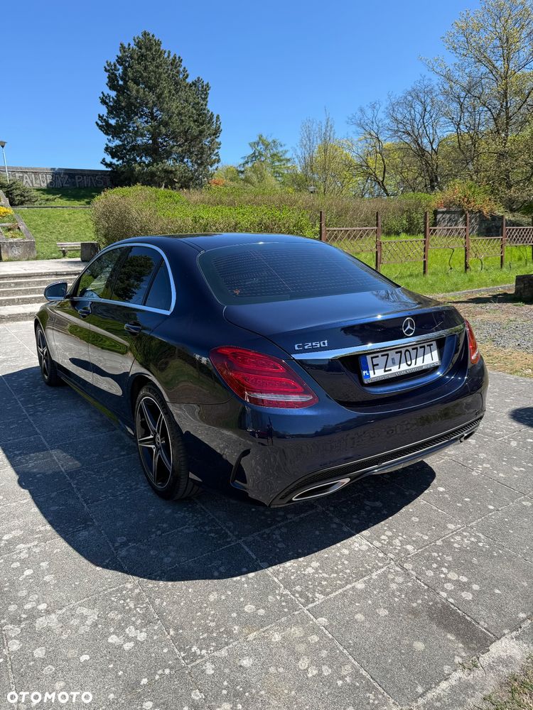 Mercedes-Benz Klasa C 250 9G-TRONIC - 5