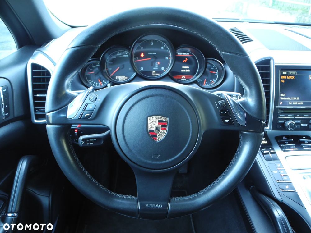 Porsche Cayenne - 7