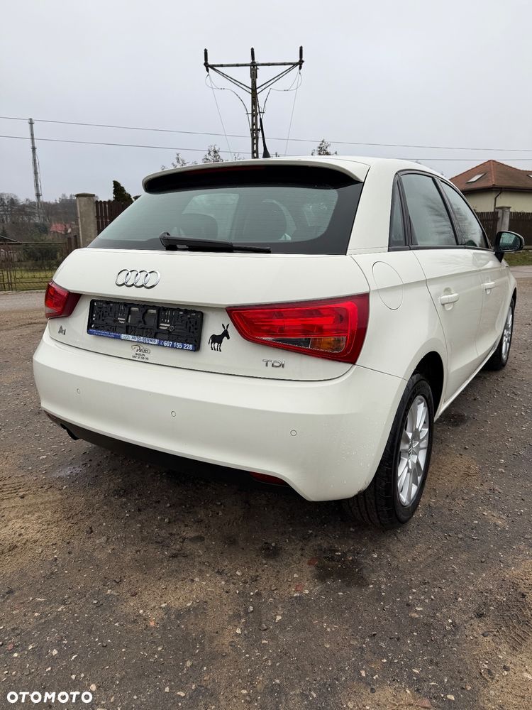 Audi A1 Sportback 1.6 TDI S line edition - 4