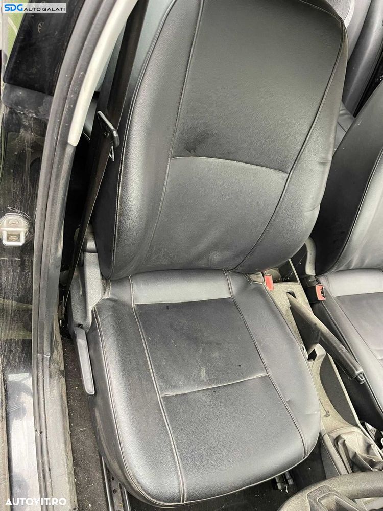 Scaun Dreapta Fata Pasager Retapitat Vinilin Fara Incalzire Skoda Rapid 2012 - 2022 [C1597] - 1