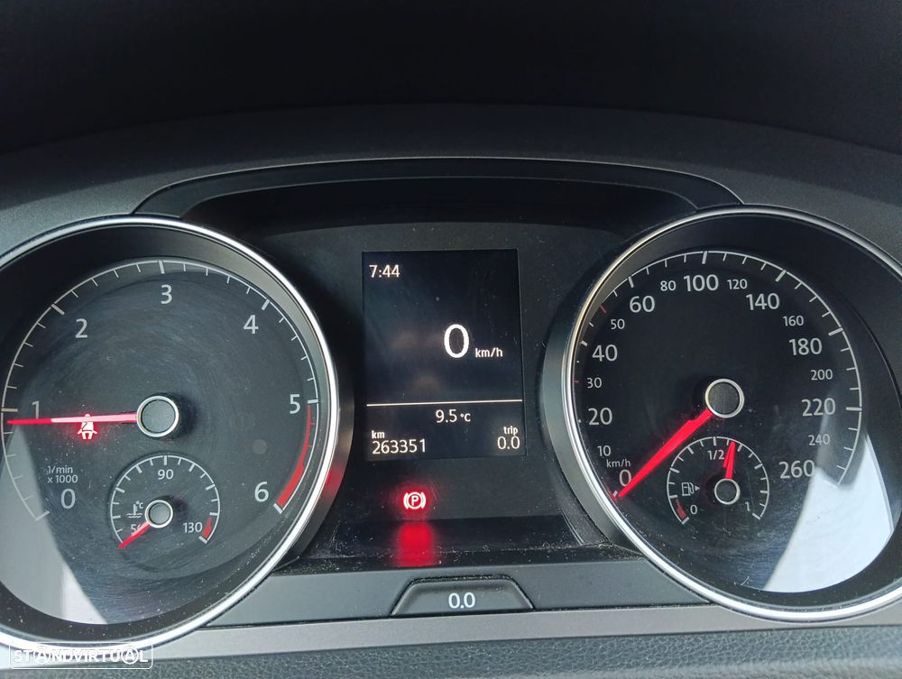 VW Golf Variant 1.6 TDi Confortline - 3