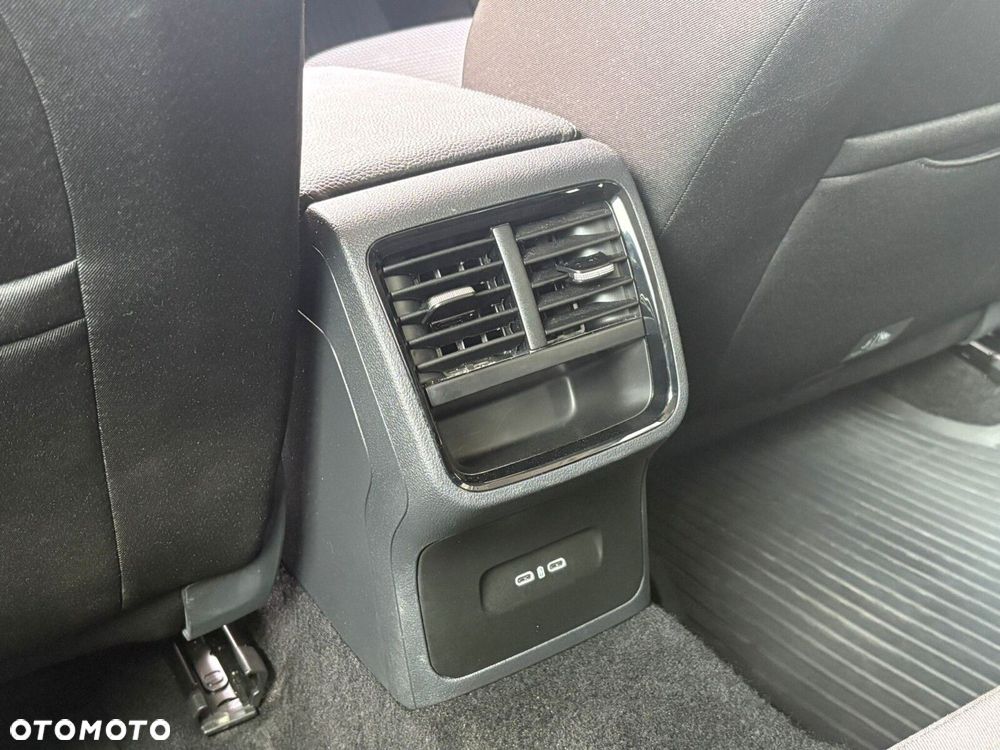 Skoda Octavia 1.5 TSI mHEV Selection DSG - 14