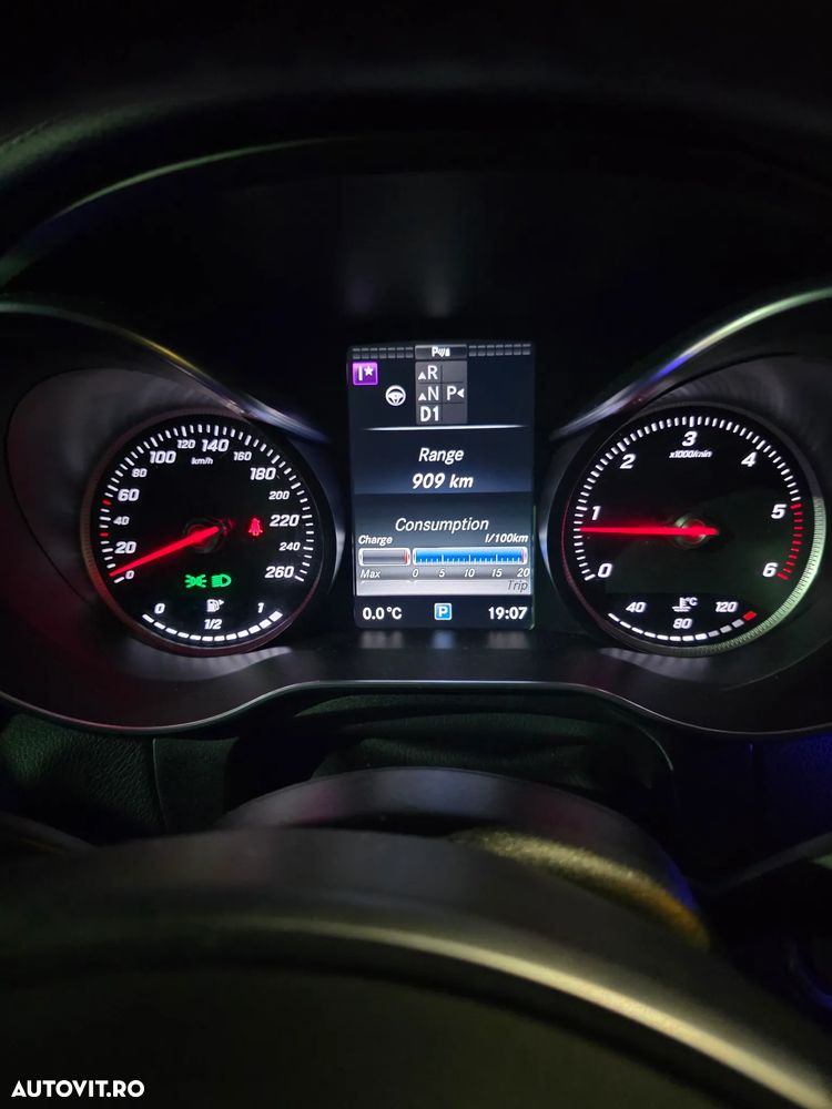 Mercedes-Benz GLC 250 d 4MATIC 9G-TRONIC AMG Line - 16