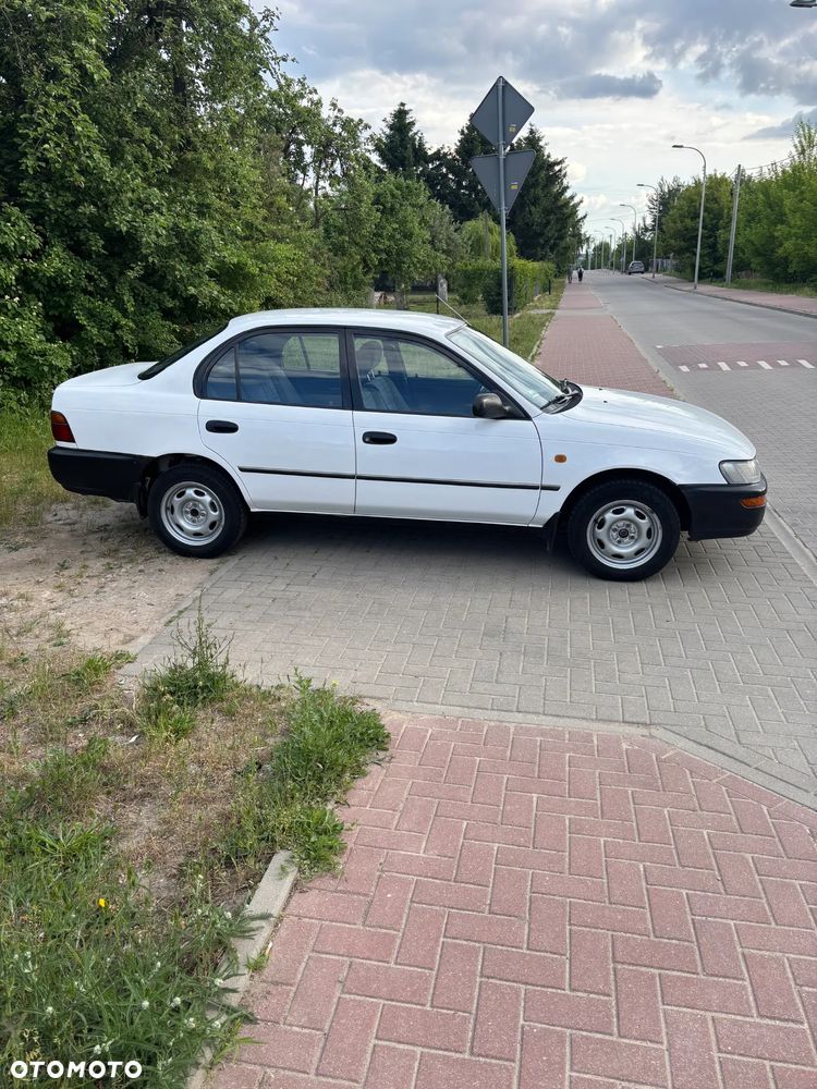 Toyota Corolla - 7