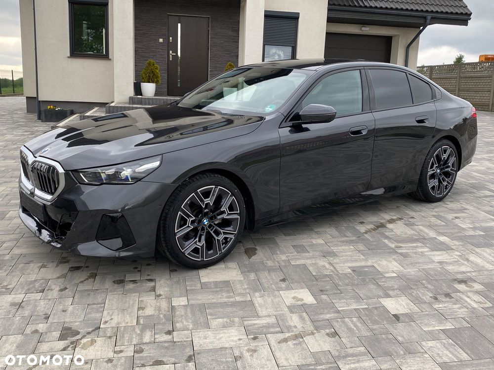 BMW Seria 5 520d xDrive - 9