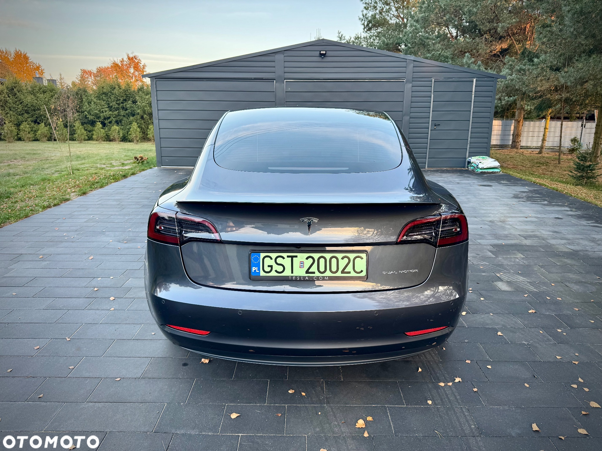 Tesla Model 3 - 5