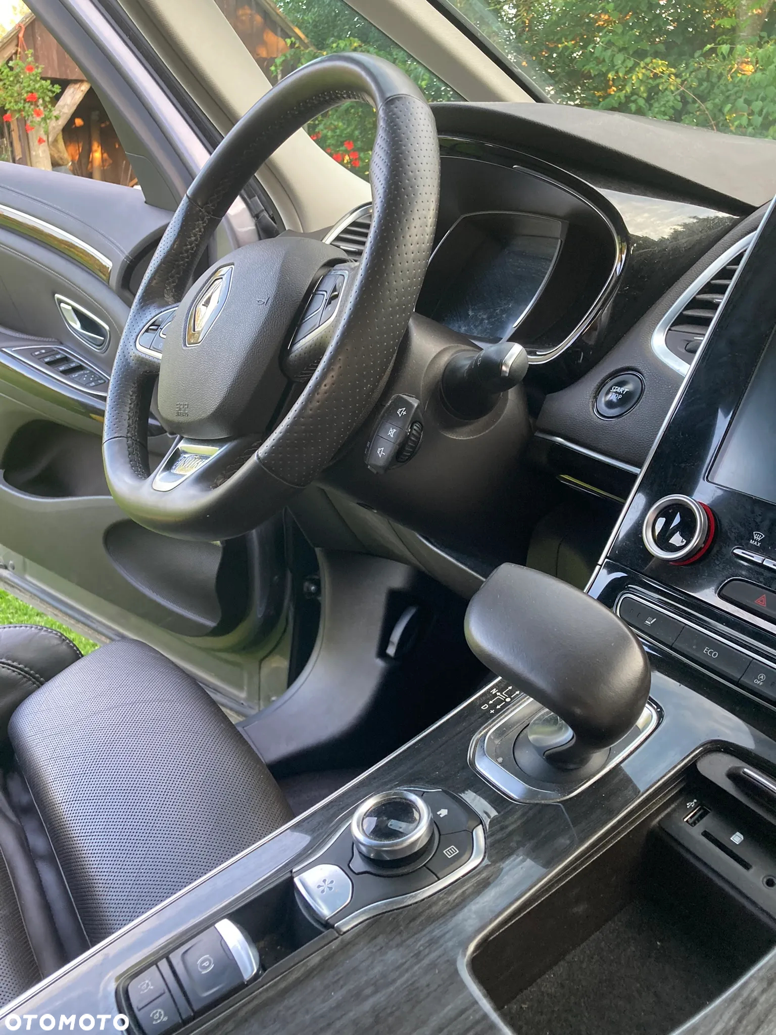 Renault Espace 1.6 dCi Energy Initiale Paris EDC 7os - 20
