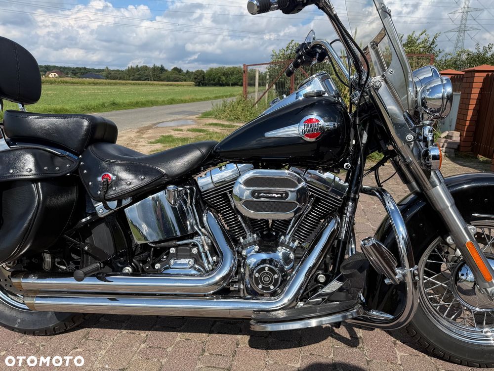 Harley-Davidson Softail Heritage Classic - 19