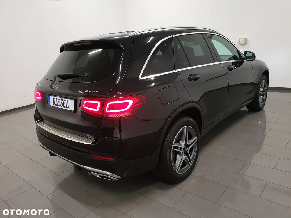 Mercedes-Benz GLC 300 de 4Matic 9G-TRONIC AMG Line Plus - 6