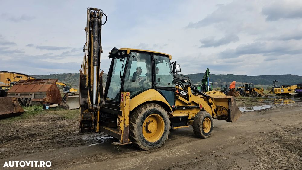 Caterpillar CAT 428 F Buldoexcavator - 13
