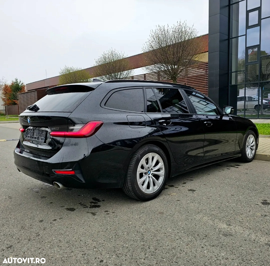 BMW Seria 3 318d Touring Aut. Sport Line - 7