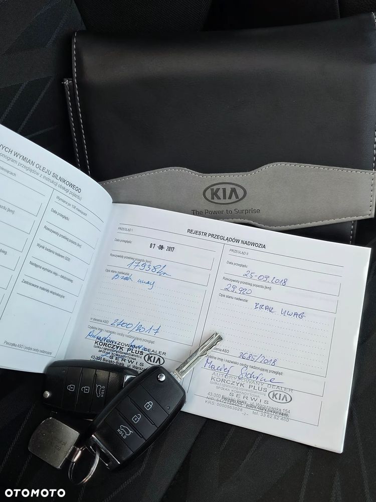 Kia Ceed 1.4 L - 6