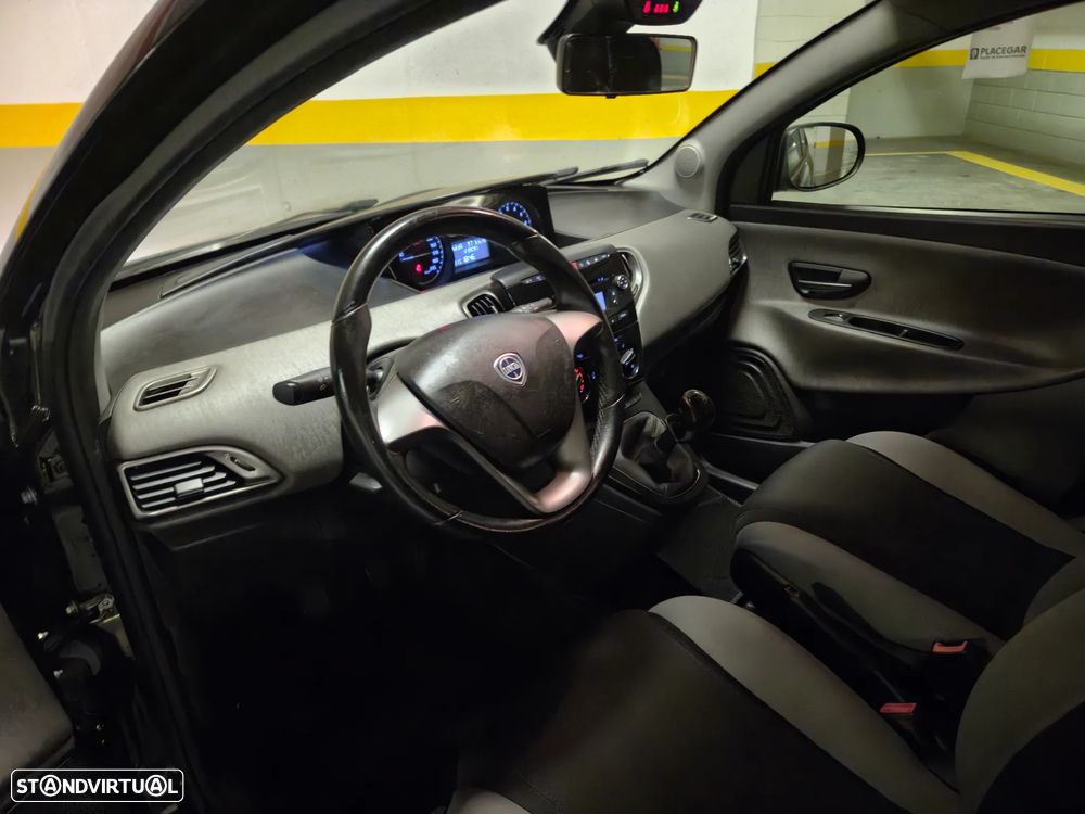 Lancia Ypsilon 1.2 S&S Platinum - 24