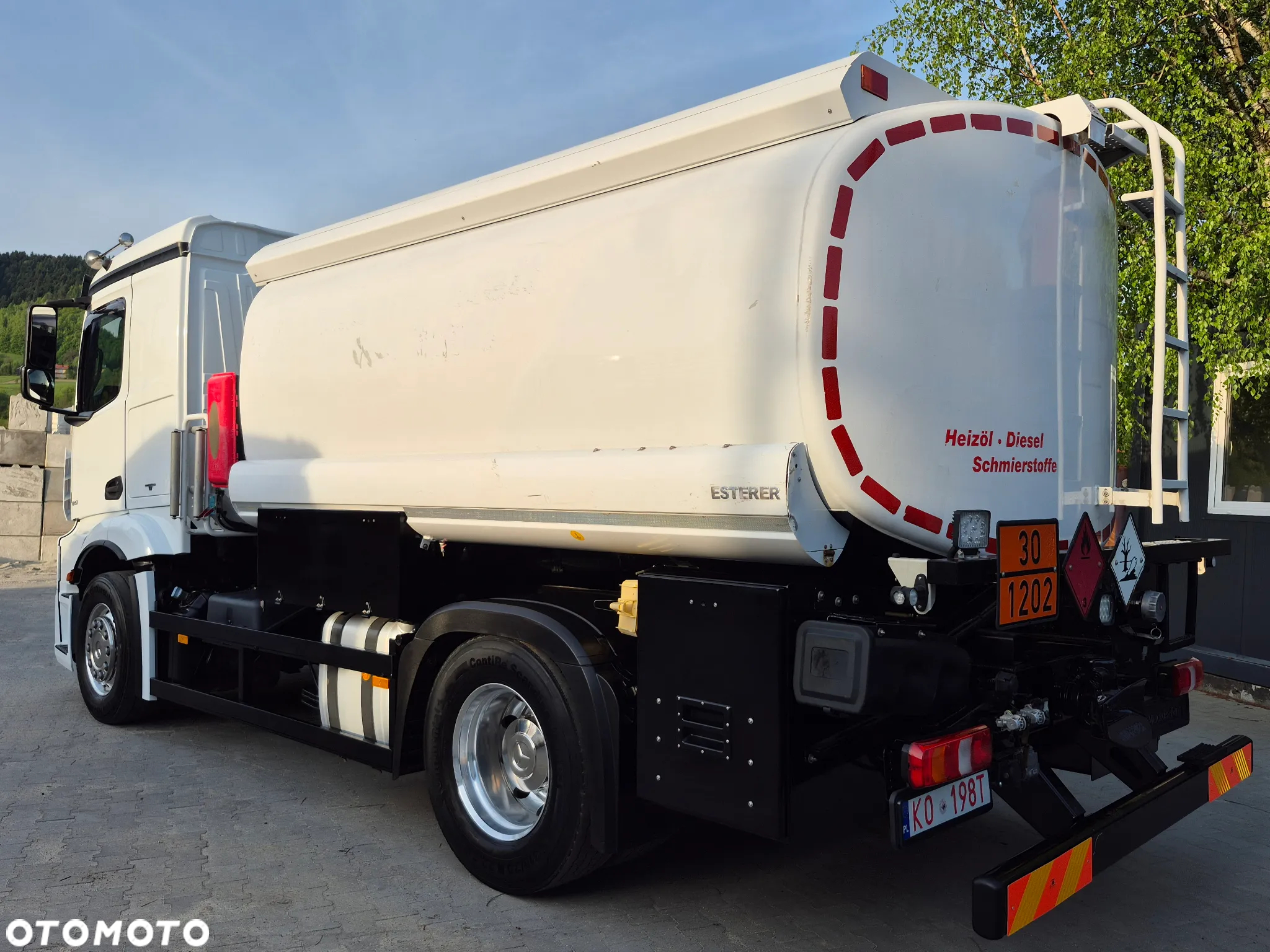 Mercedes-Benz ACTROS - 8