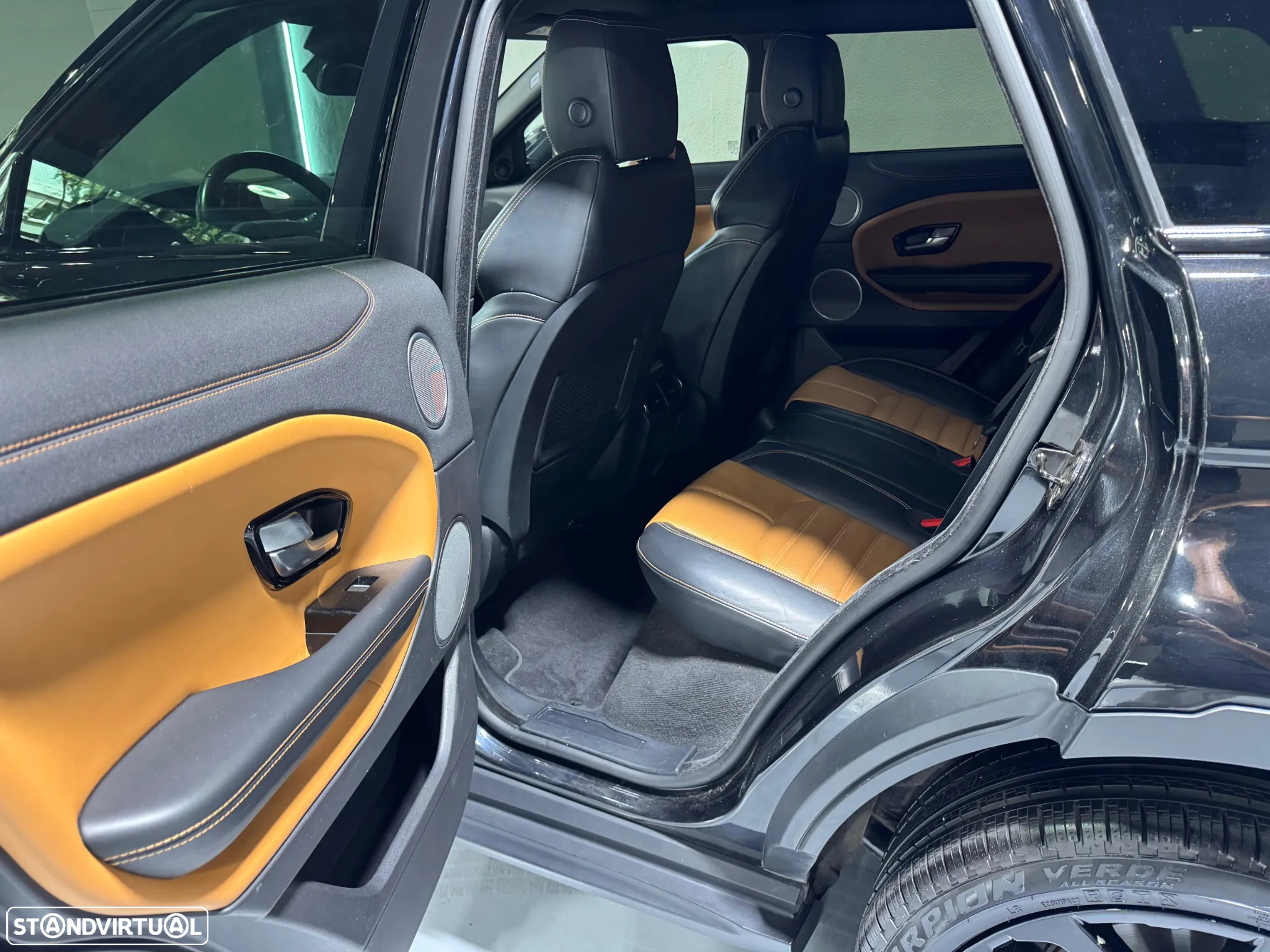 Land Rover Range Rover Evoque 2.0 D180 AWD HSE Auto - 12