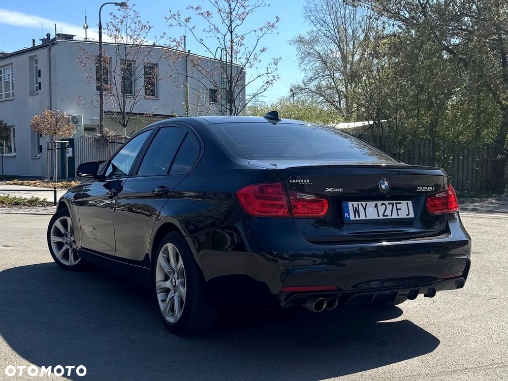 BMW Seria 3 328i xDrive - 9
