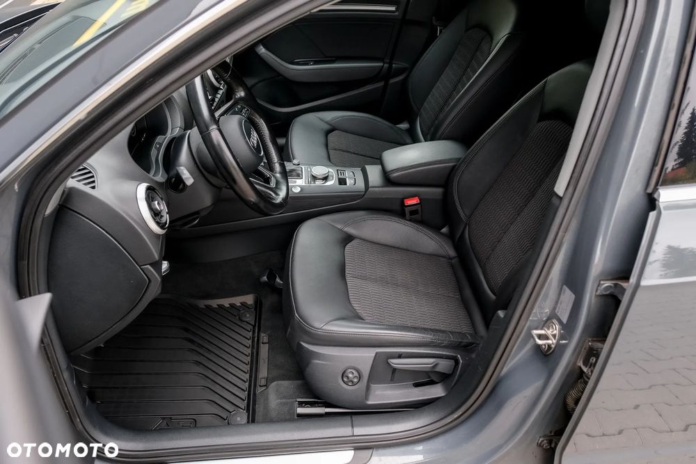 Audi A3 Sportback 35 TDI S tronic design - 22