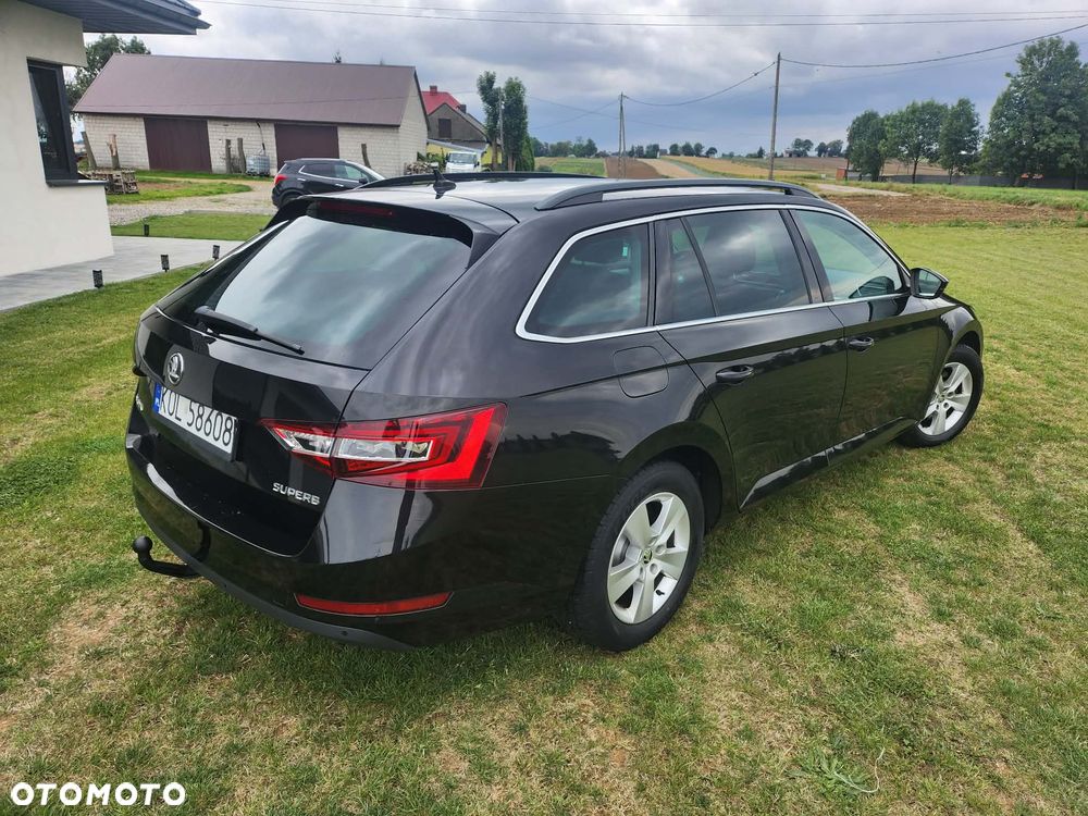 Skoda Superb 2.0 TDI Ambition - 10