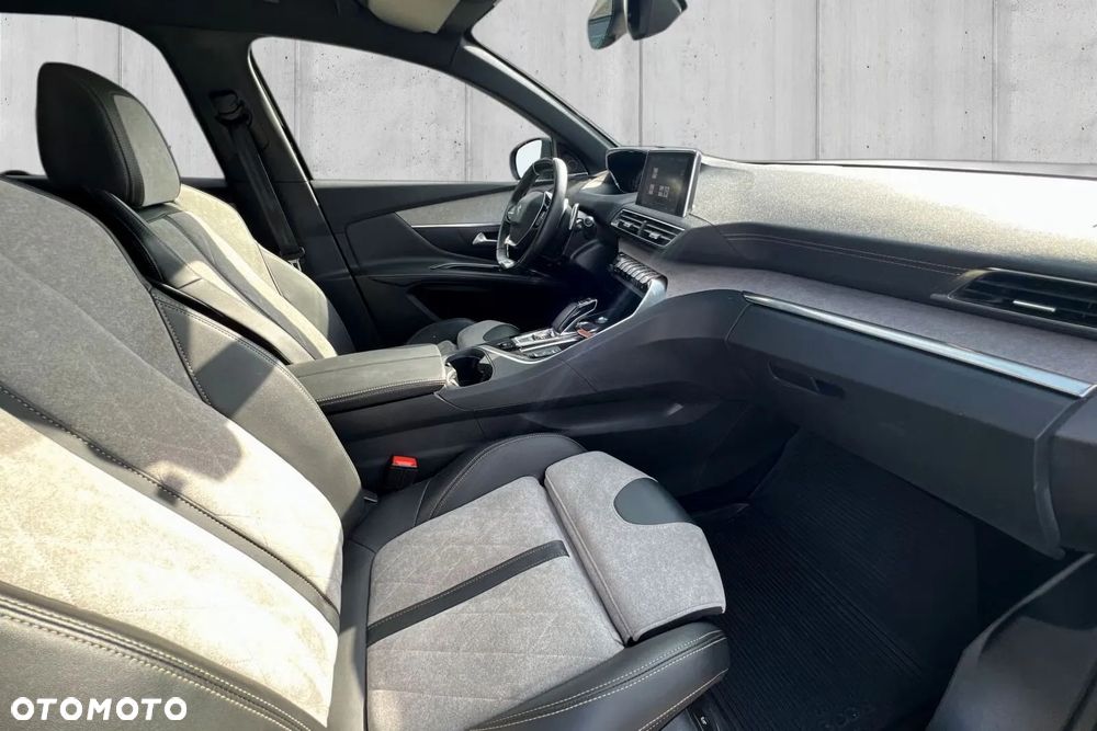 Peugeot 3008 1.6 PureTech HYbrid4 GT S&S EAT8 - 17