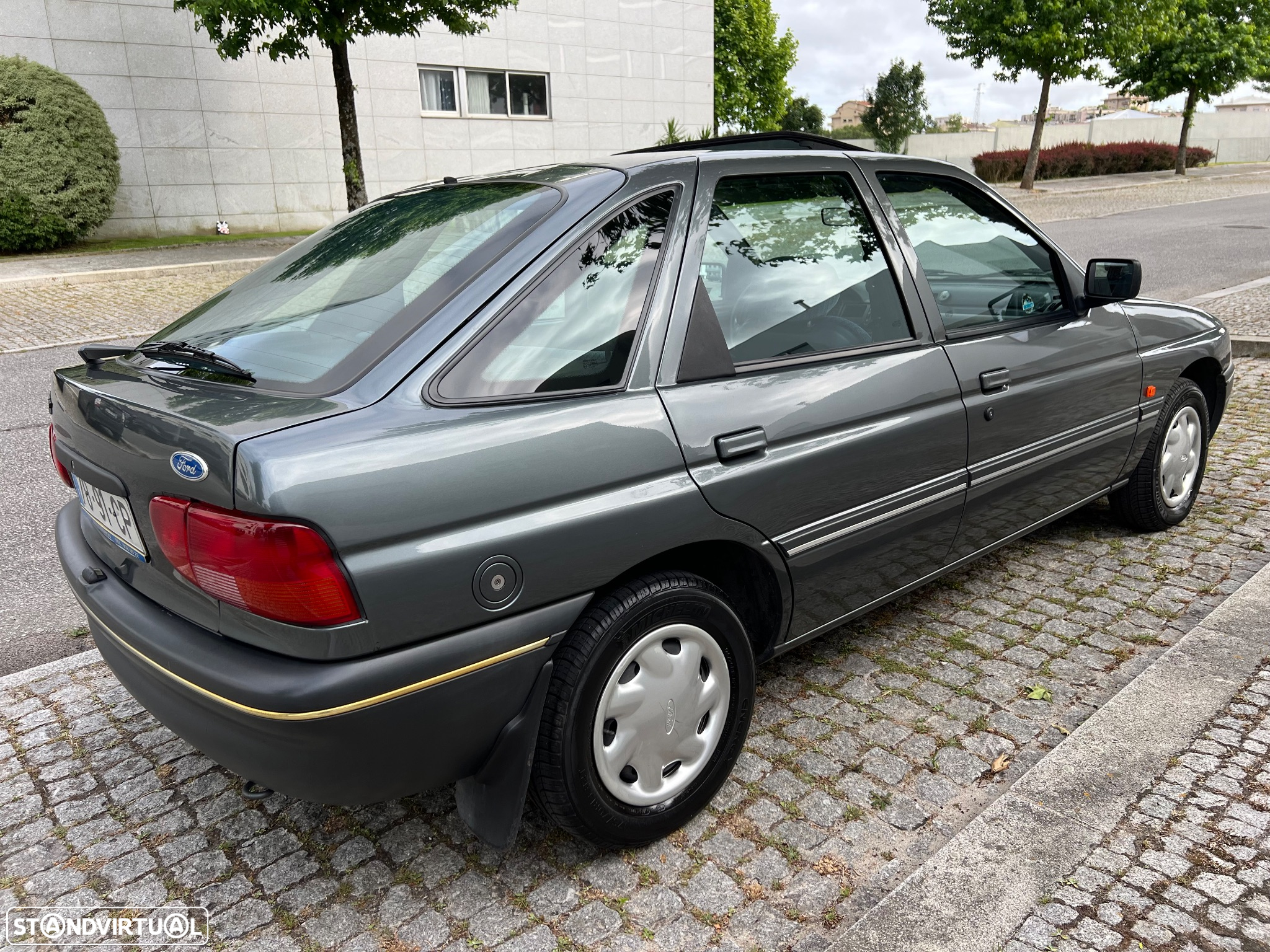 Ford Escort 1.3 CL - 3