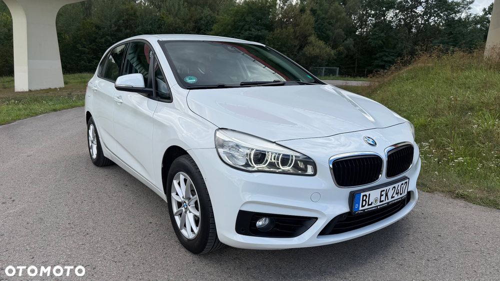 BMW Seria 2 218d - 33