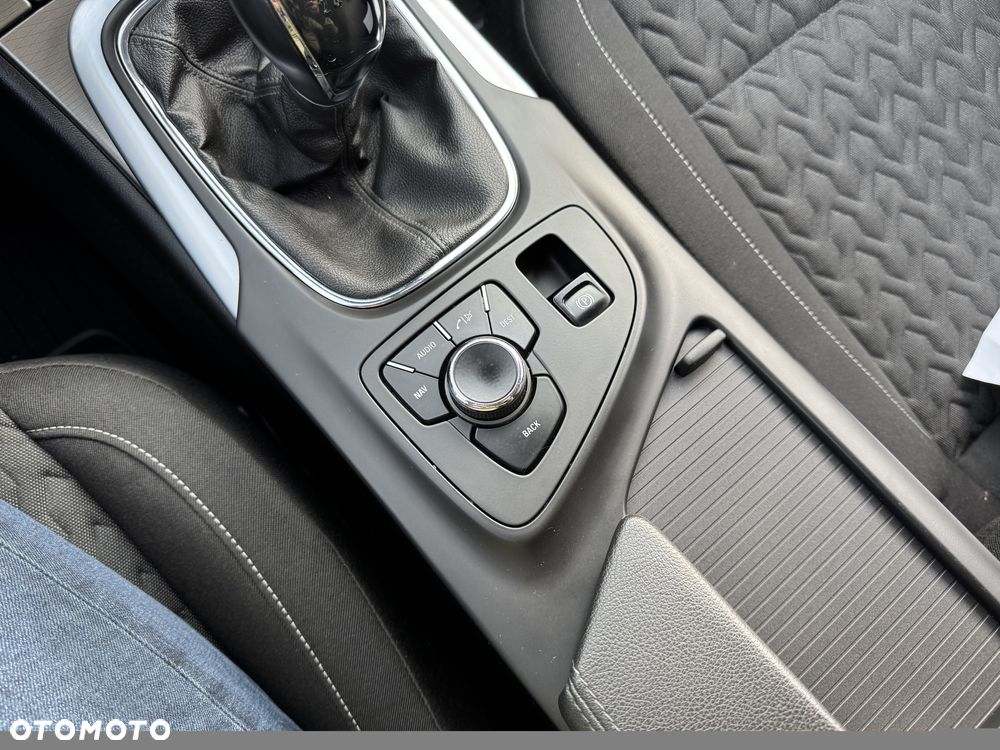 Opel Insignia 2.0 CDTI Design Edition - 17