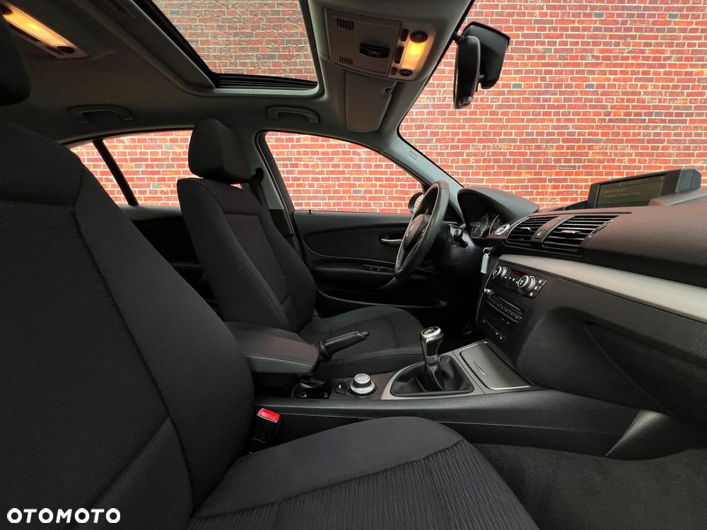 BMW Seria 1 116i - 14