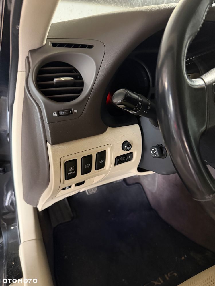 Lexus IS 220 D Prestige - 13