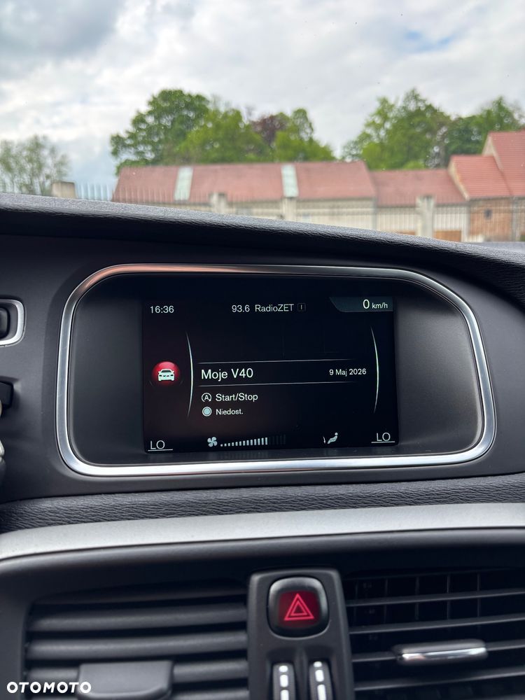 Volvo V40 D2 Momentum - 23