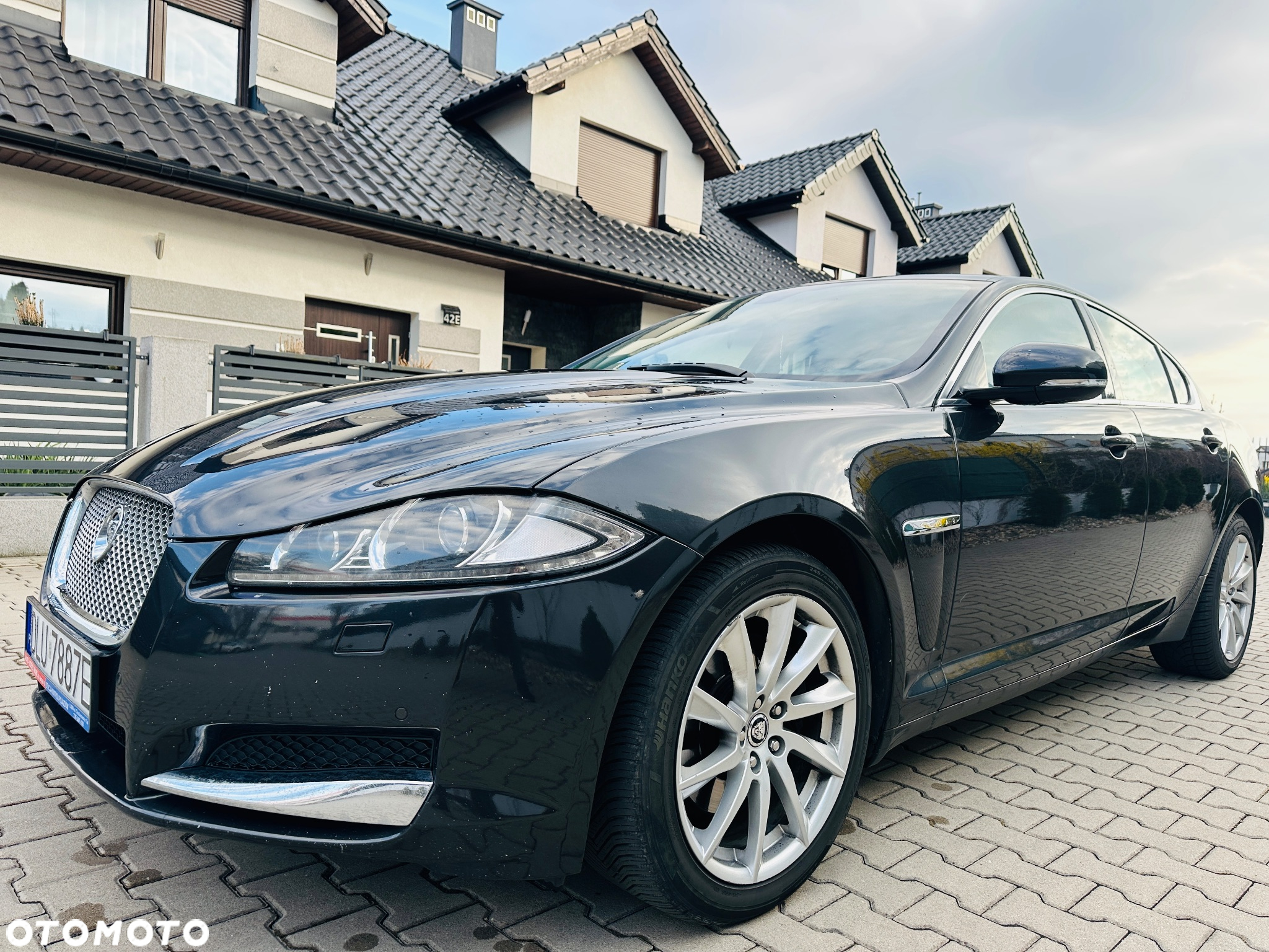 Jaguar XF 2.2 D Premium Luxury - 2