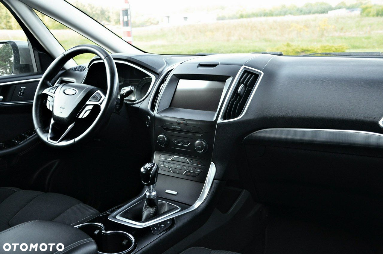 Ford S-Max - 15
