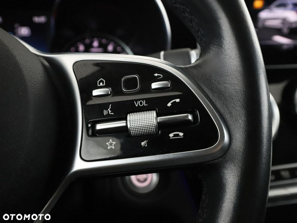 Mercedes-Benz Klasa C 300 9G-TRONIC Avantgarde - 32