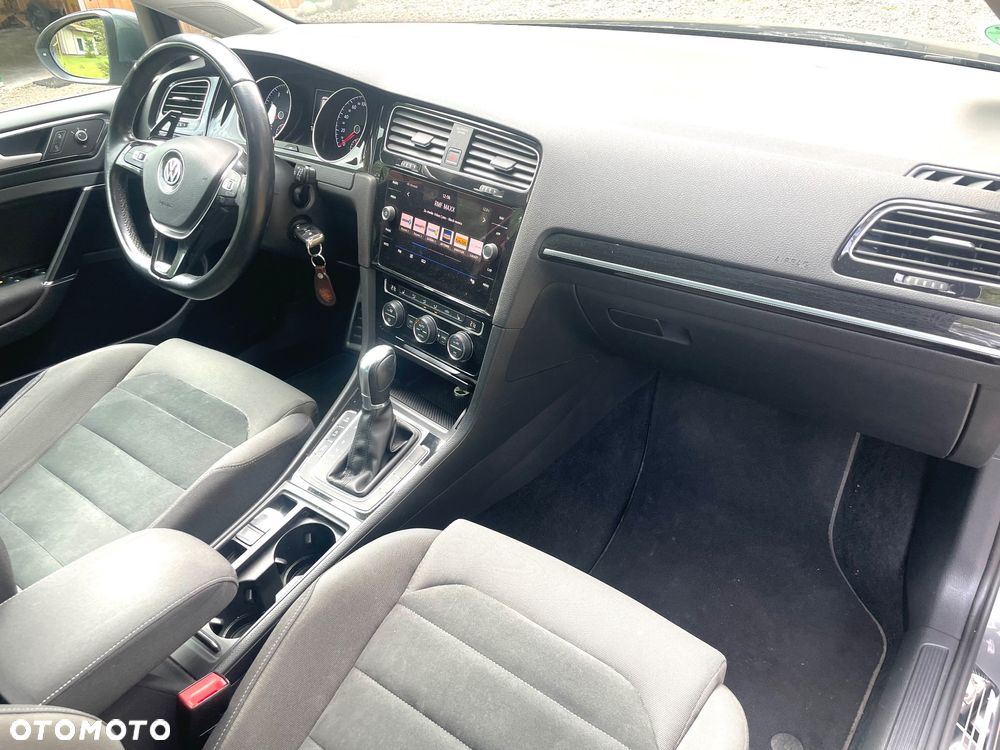 Volkswagen Golf - 15