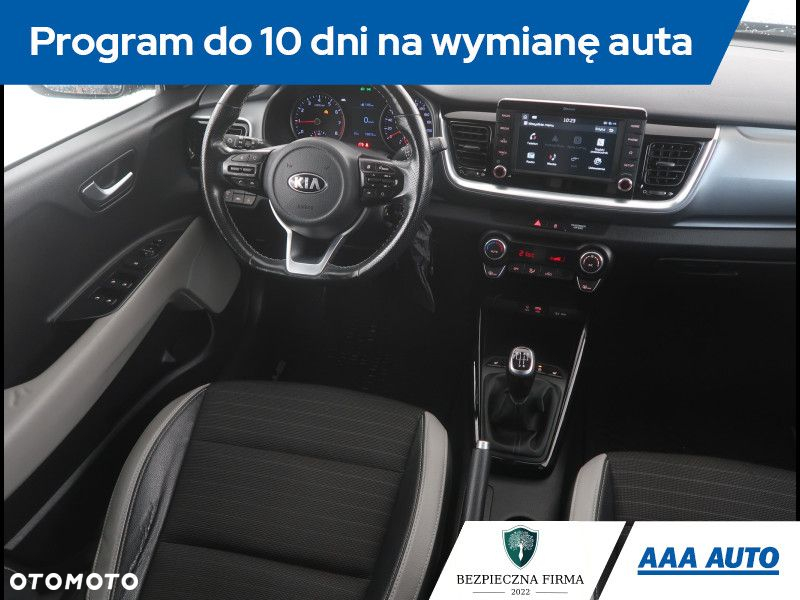 Kia Stonic - 8