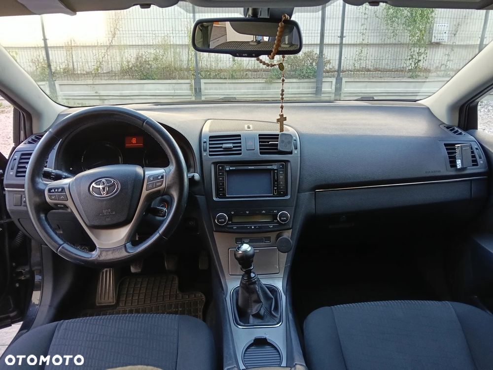 Toyota Avensis 1.8 Luna - 14