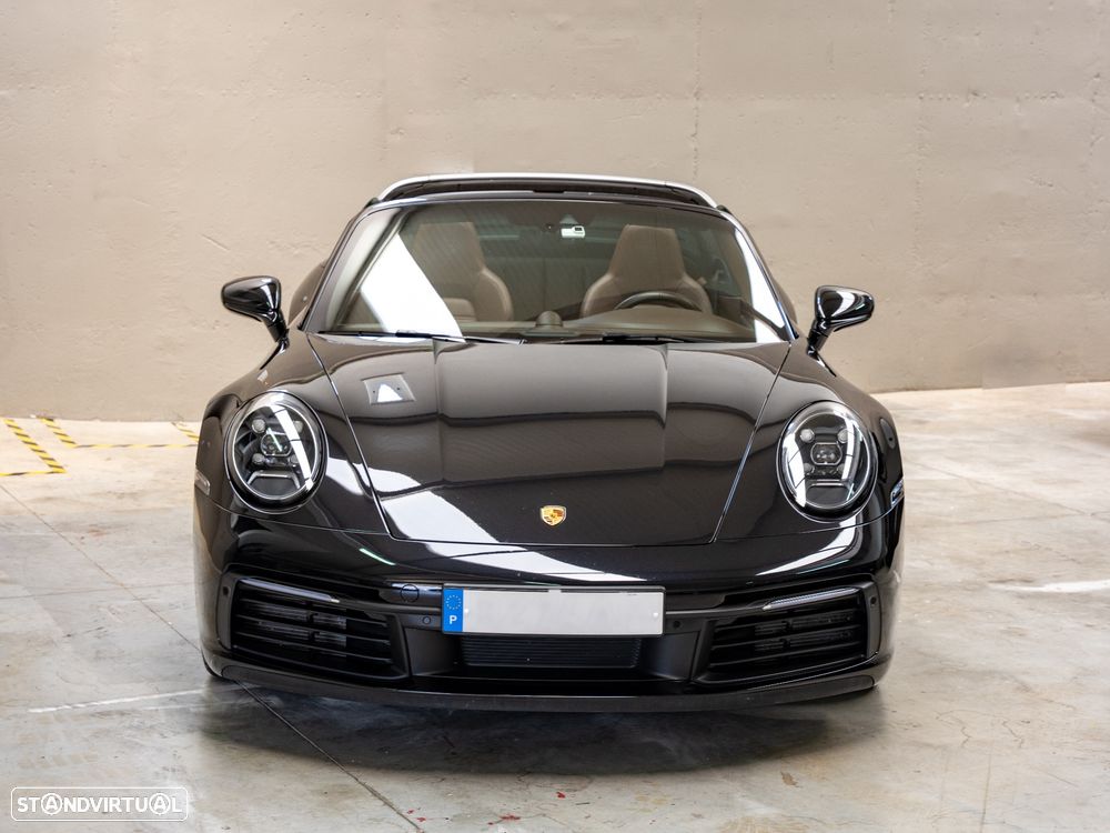 Porsche 911 (992) - 10