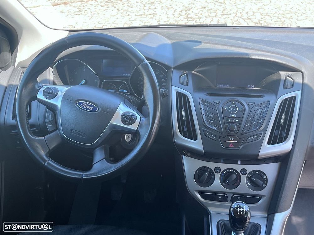 Ford Focus SW 1.6 TDCi DPF S&S Trend - 10