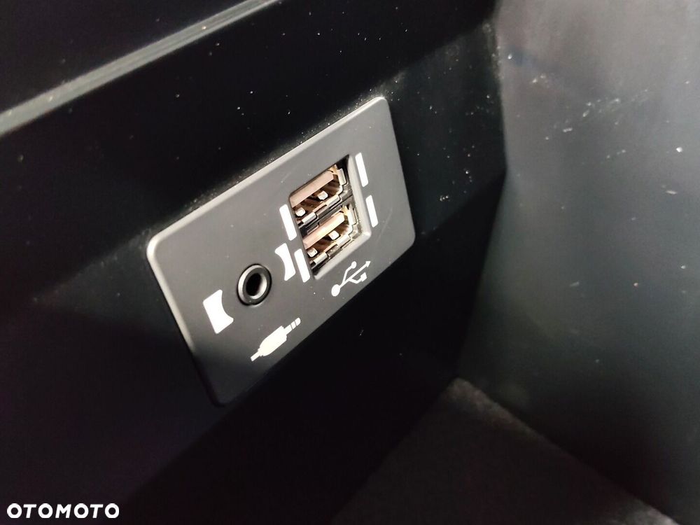 Lexus UX 250h GPF F Impression 2WD - 30