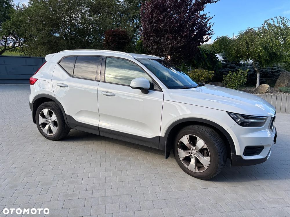 Volvo XC 40 T3 Momentum - 2