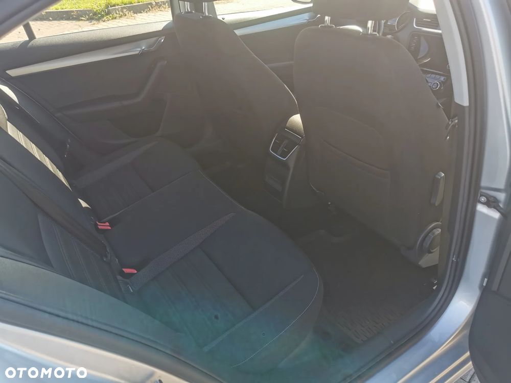Skoda Octavia 1.5 TSI ACT Active - 18