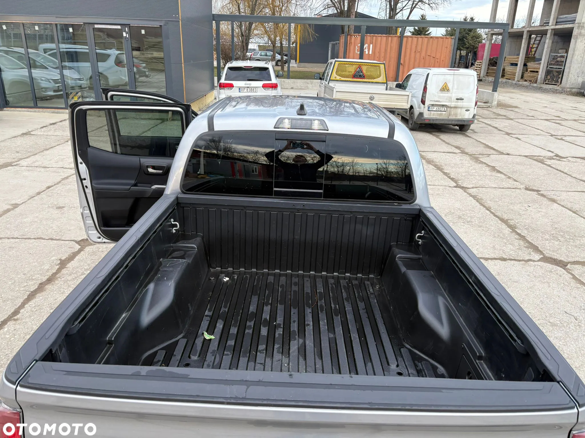 Toyota Tacoma - 28