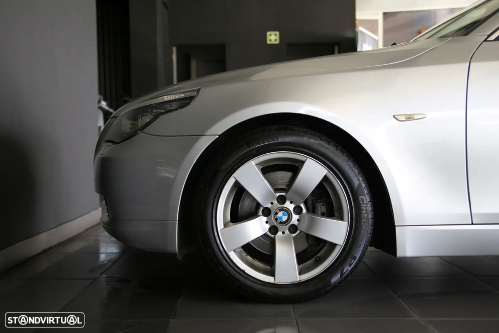 BMW 520 dA Touring Executive - 5