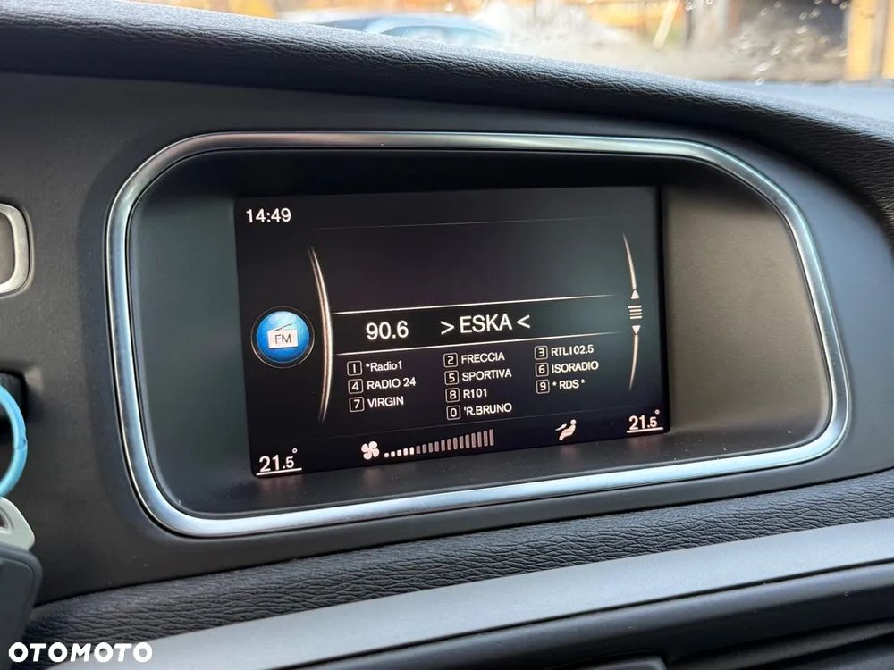 Volvo V40 D2 Drive-E Momentum - 30