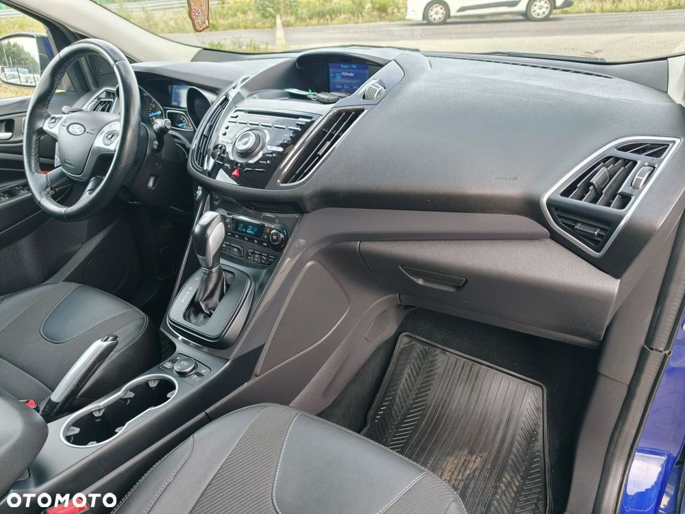 Ford Kuga - 25