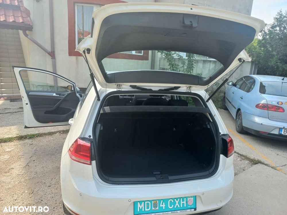Volkswagen Golf - 13