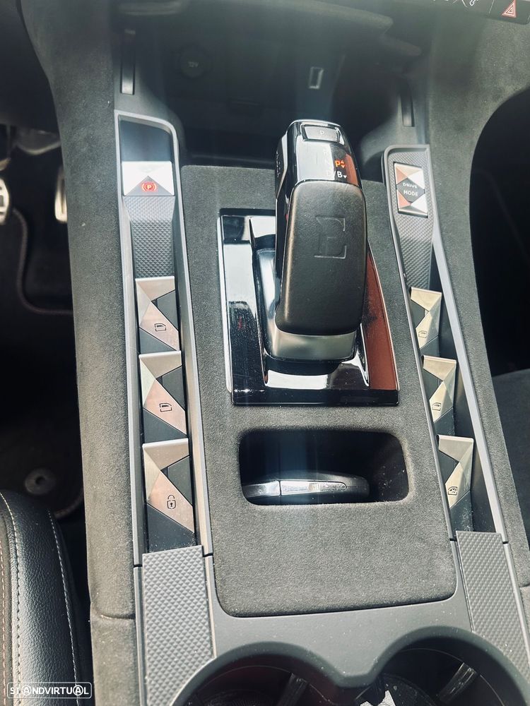 DS DS7 Crossback E-Tense Performance Line+ EAT8 - 5