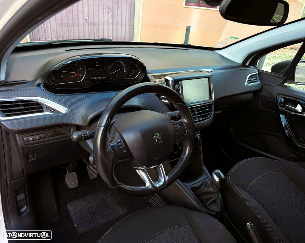 Peugeot 208 1.6 BlueHDi Style - 10