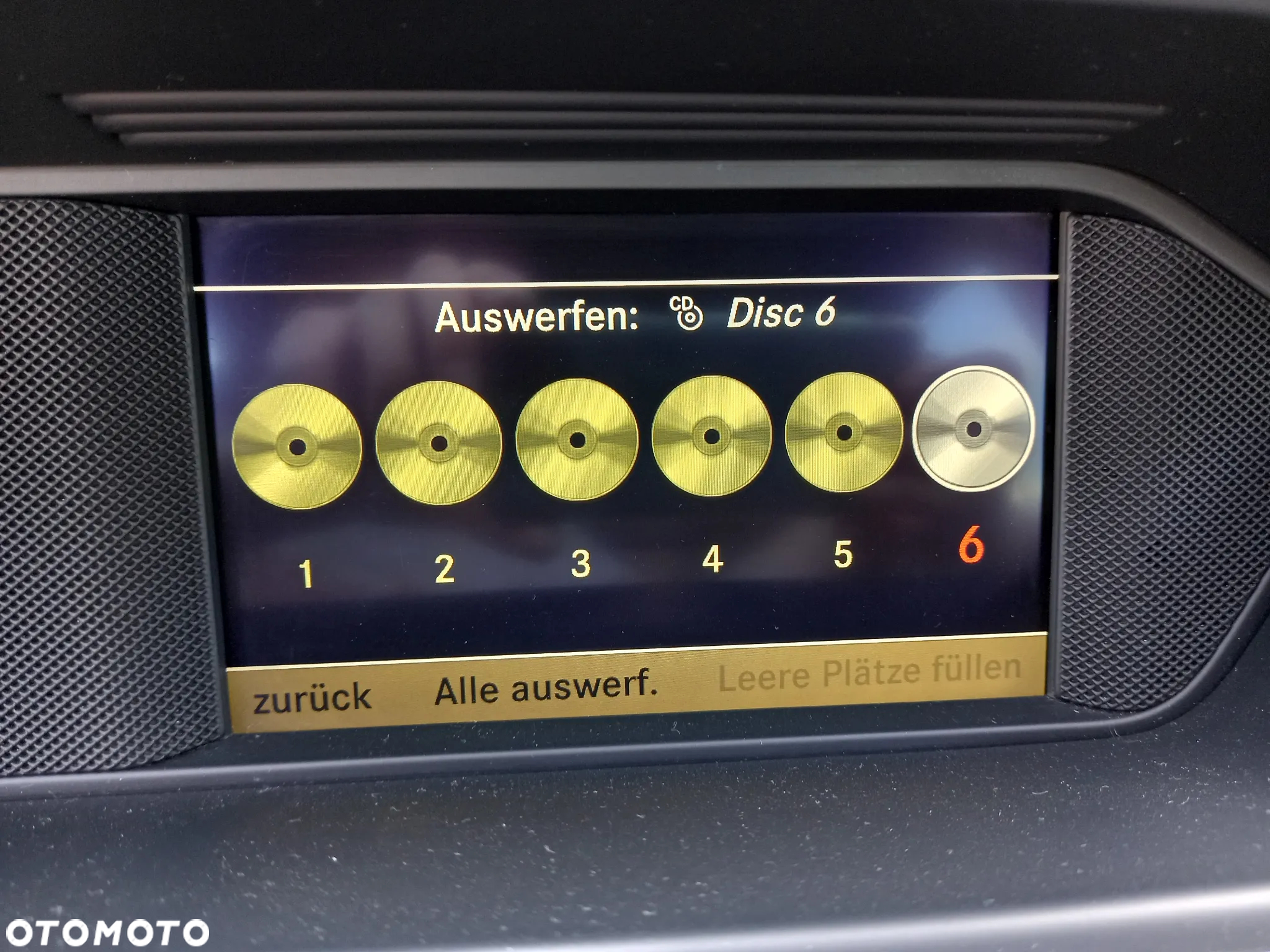 Mercedes-Benz Klasa C 250 CGI BlueEff Avantgarde - 28