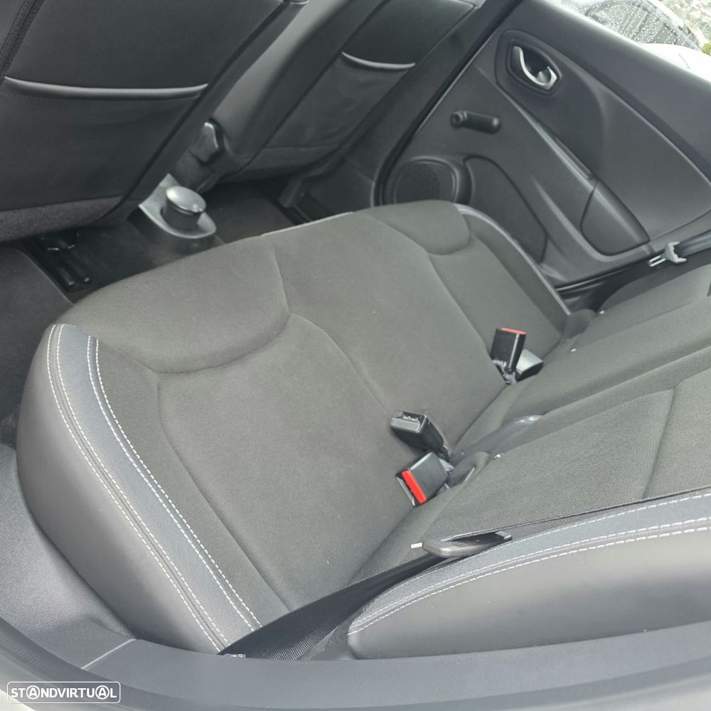 Renault Clio 1.5 dCi Zen - 28